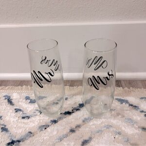Mr & Mrs Glass Flutes